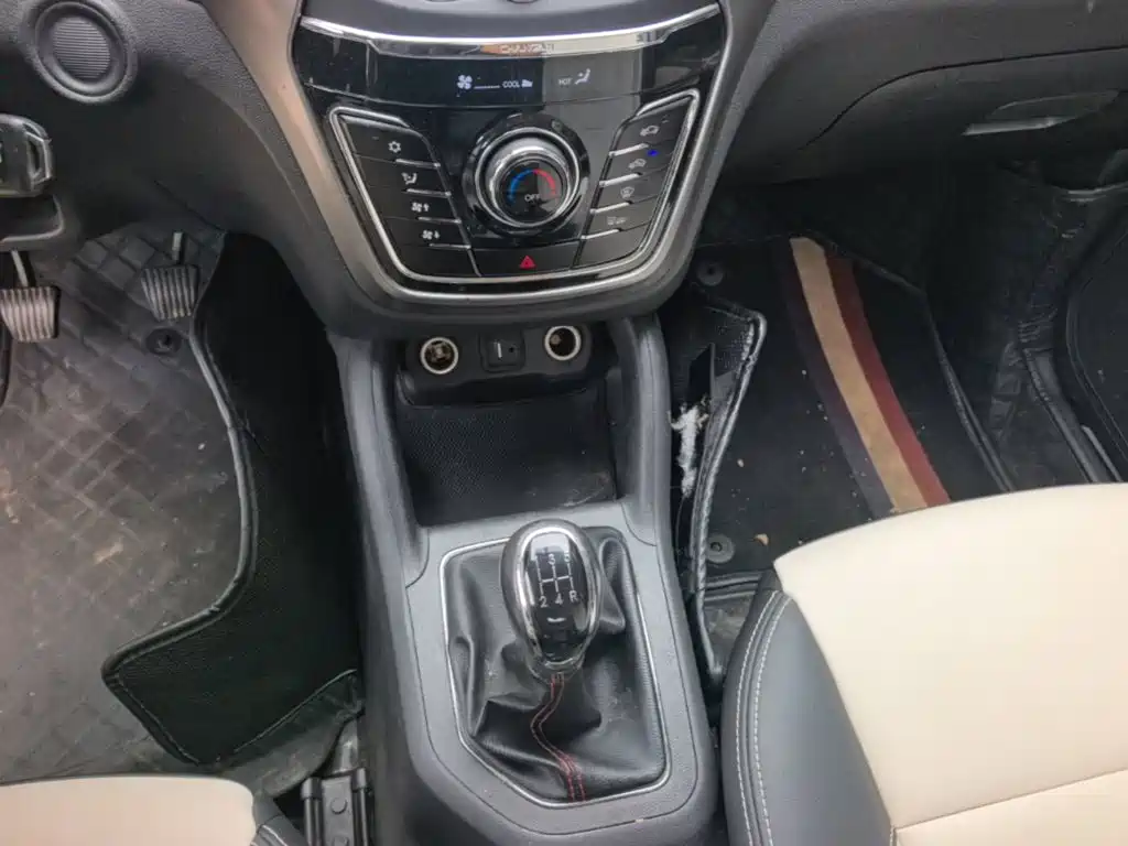 Changan CS35 2018 2017 1.6L Manual Luxury