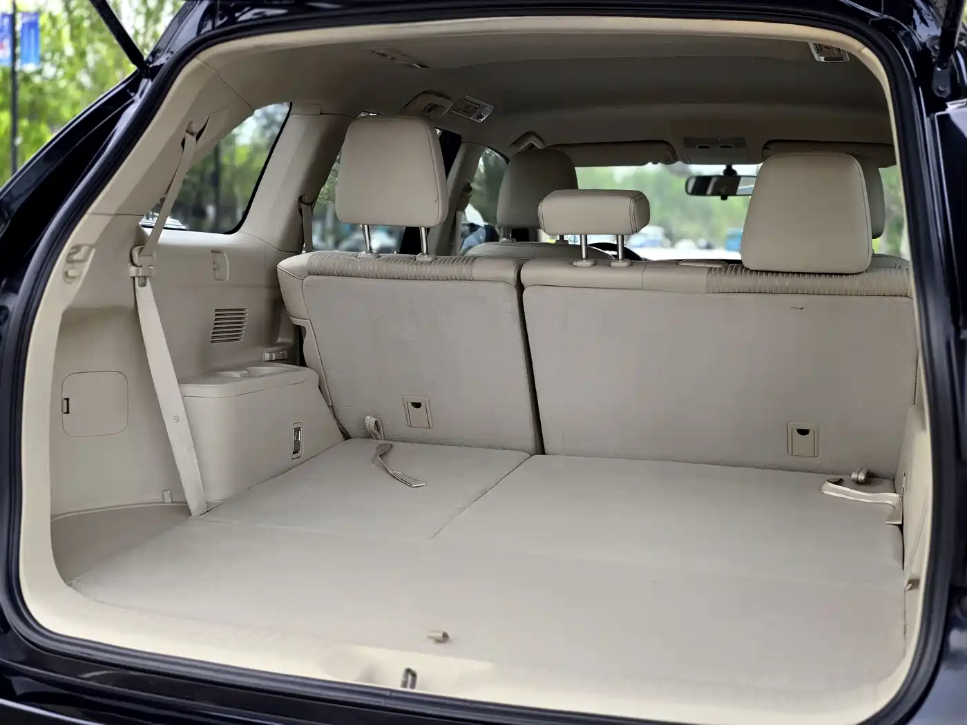 Photo 18 - Toyota Highlander