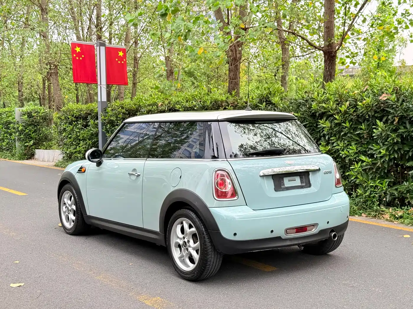 Photo 3 - MINI MINI