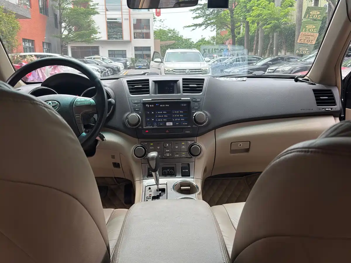 Toyota Highlander 2010 2009 2.7L 2WD 7-Seater Premium