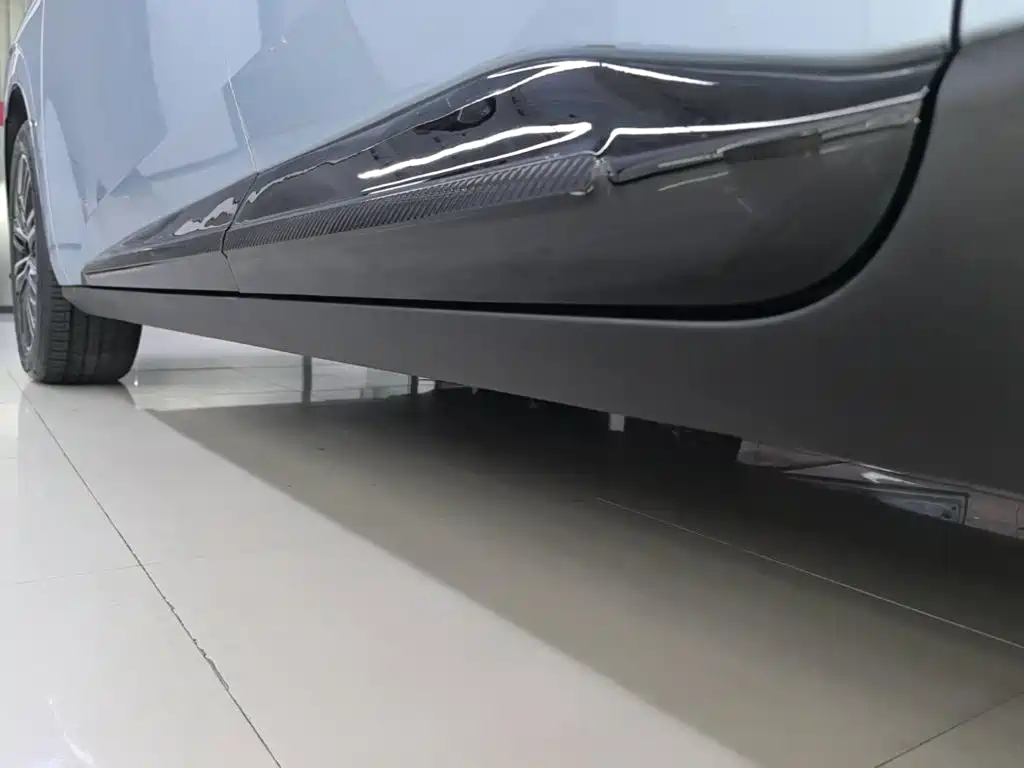 ARCFOX T1 2025 2025 Base Model