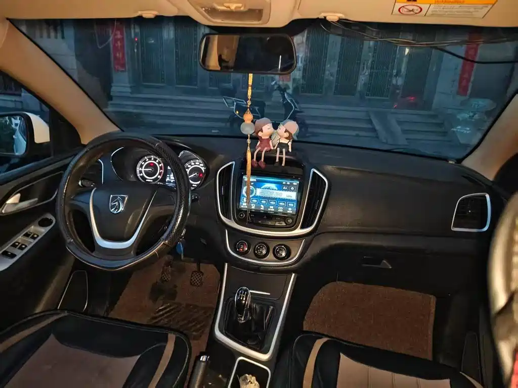 Baojun 560 2015 2015 1.8L Manual Comfort