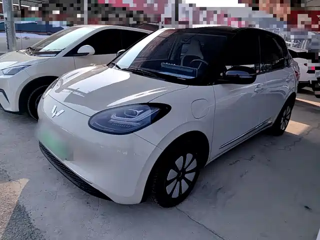 Similar car