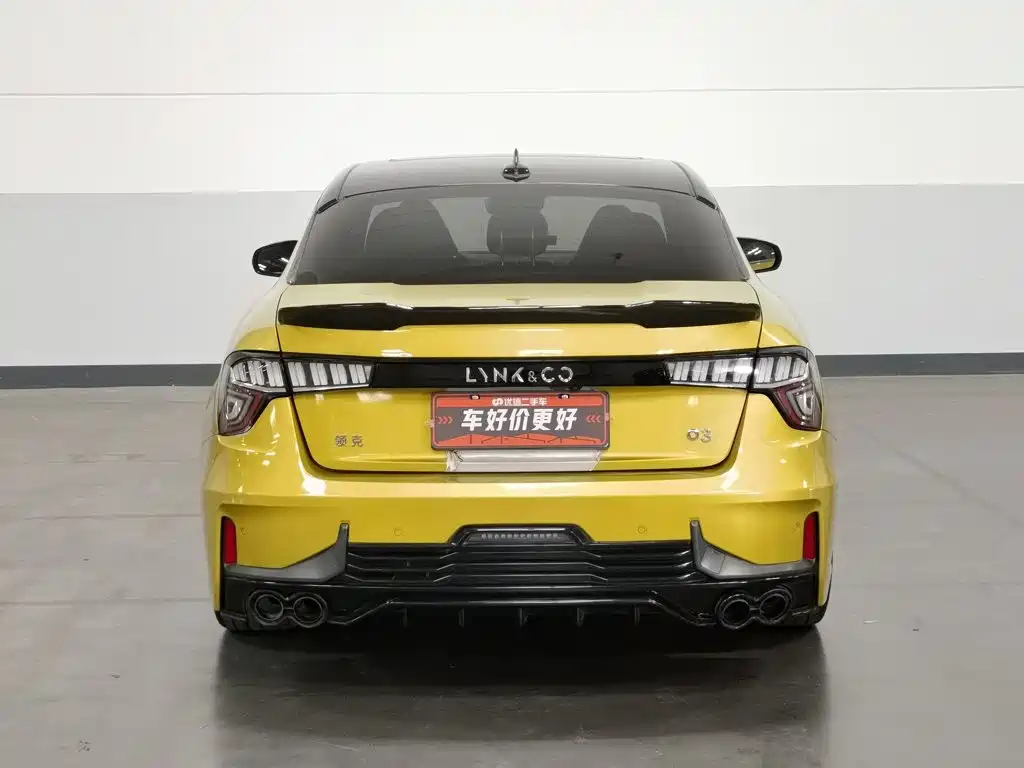 Фото 4 - Lynk & Co 03