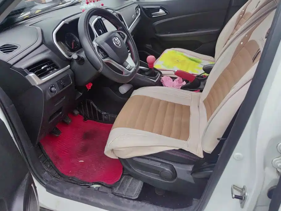 Zhonghua V3 2017 2017 1.5L Manual Elite