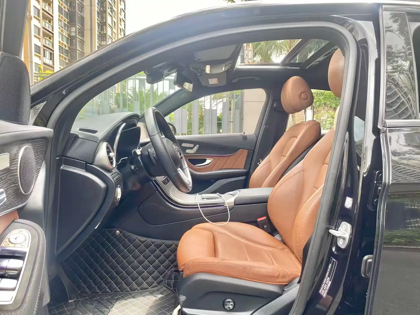 Mercedes-Benz GLC Coupe 2021 GLC 300 4MATIC Coupe SUV фото 5