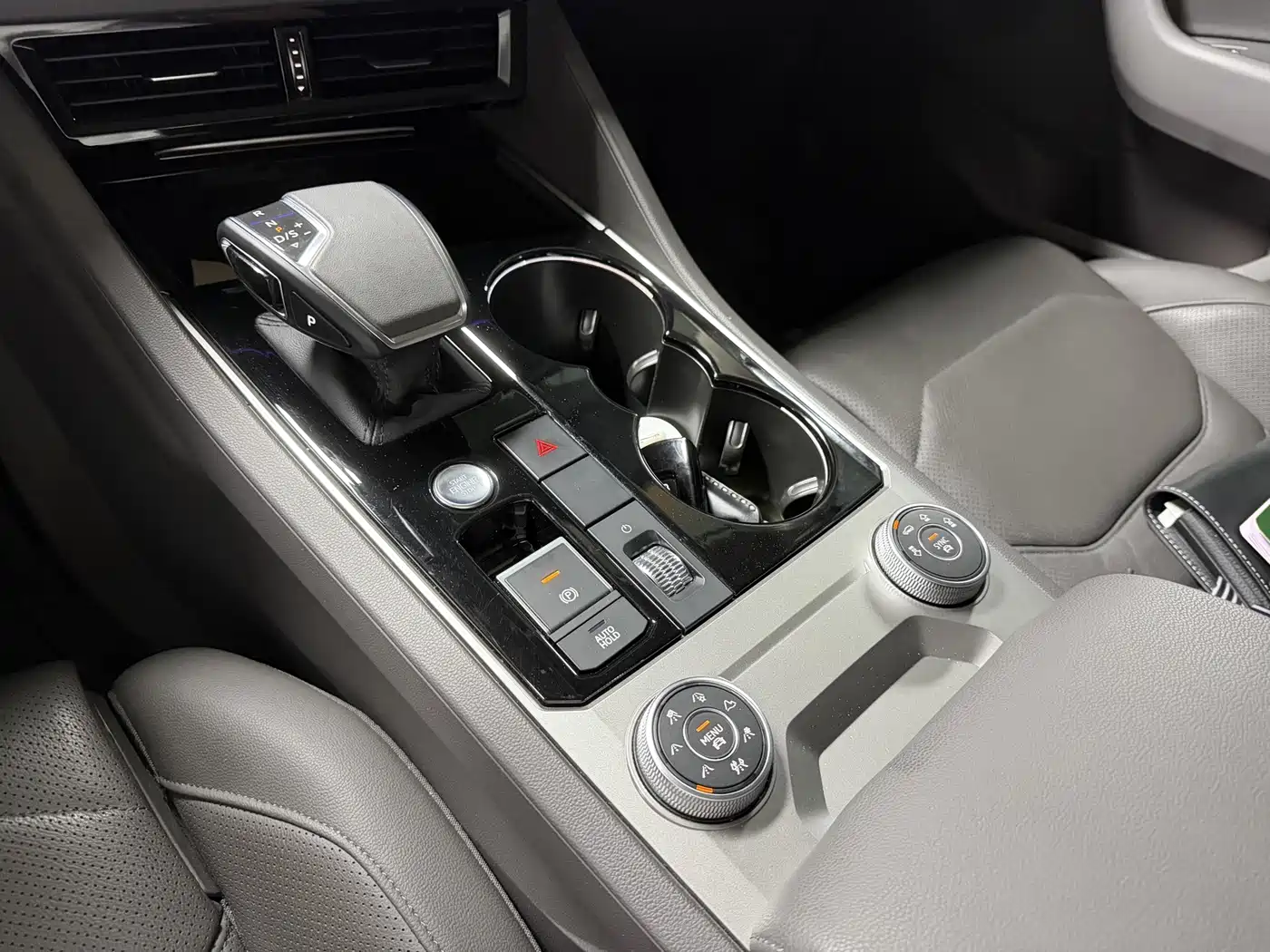 Volkswagen Touareg 2020 2019 3.0TSI Sharp Edge Edition China VI