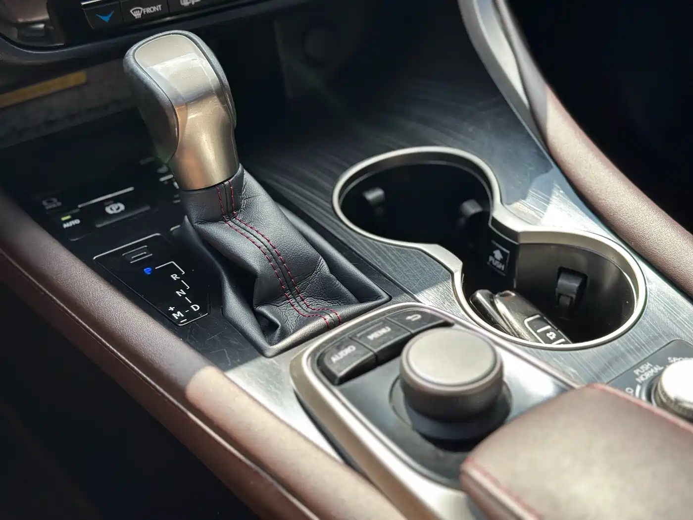 Lexus RX 2016 300 4WD Elegance Edition (China V) фото 10