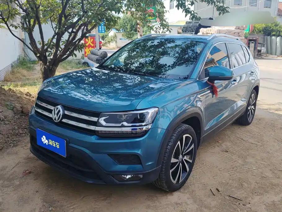 Фото 1 - Volkswagen Tharu