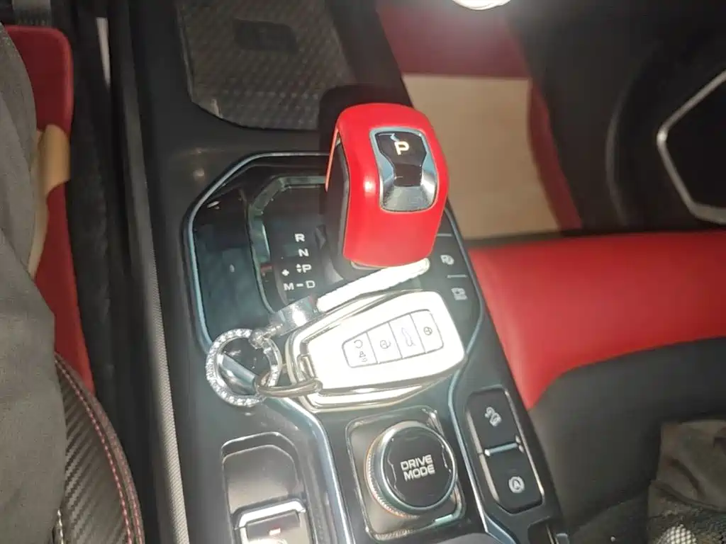 Фото 14 - Geely ICON