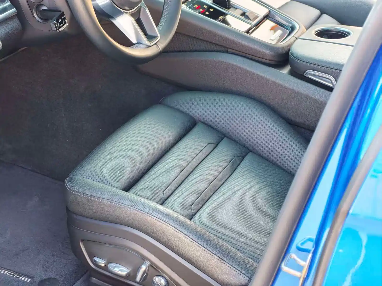 Фото 11 - Porsche Panamera