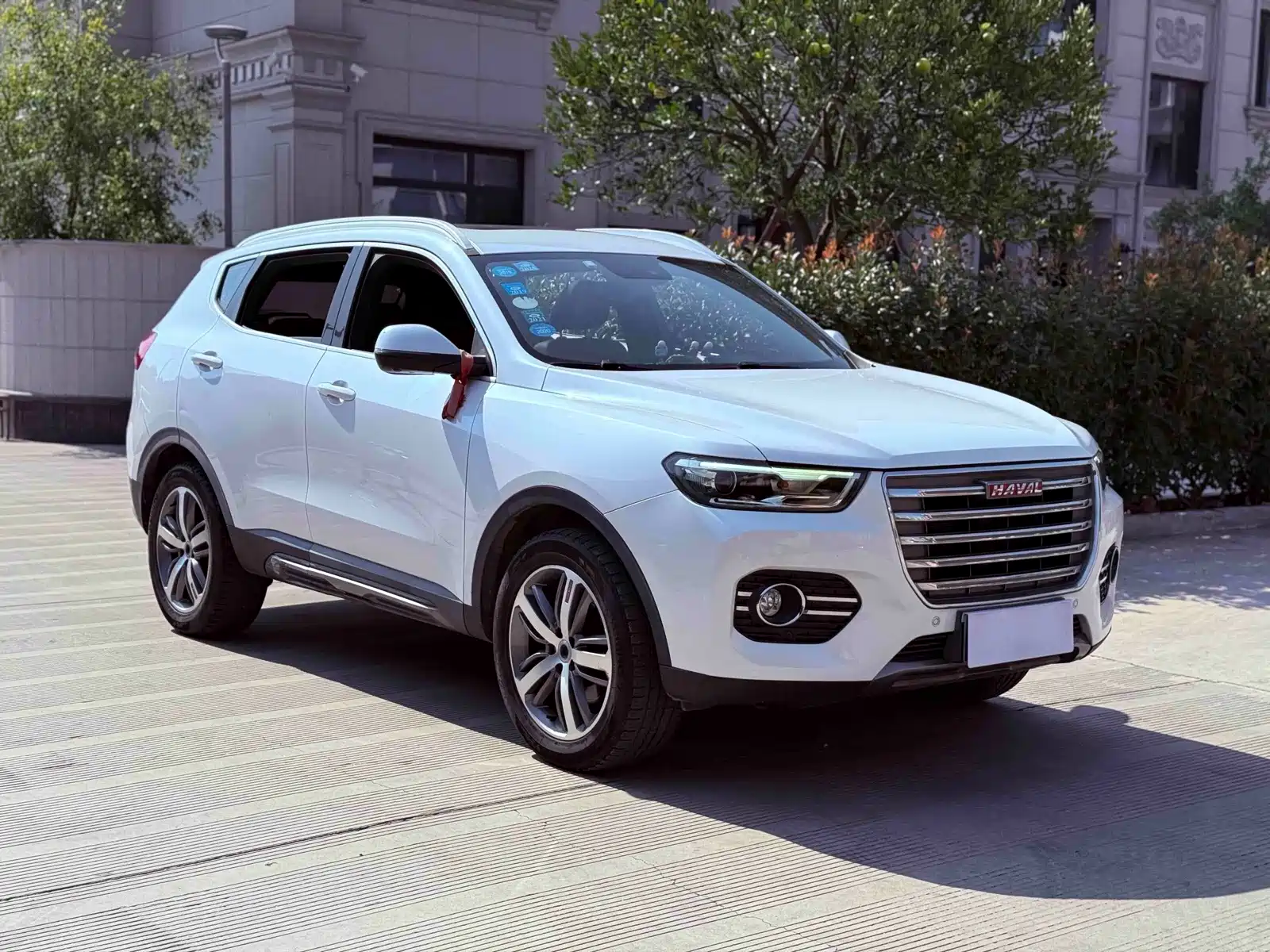 Photo 3 - Haval H6