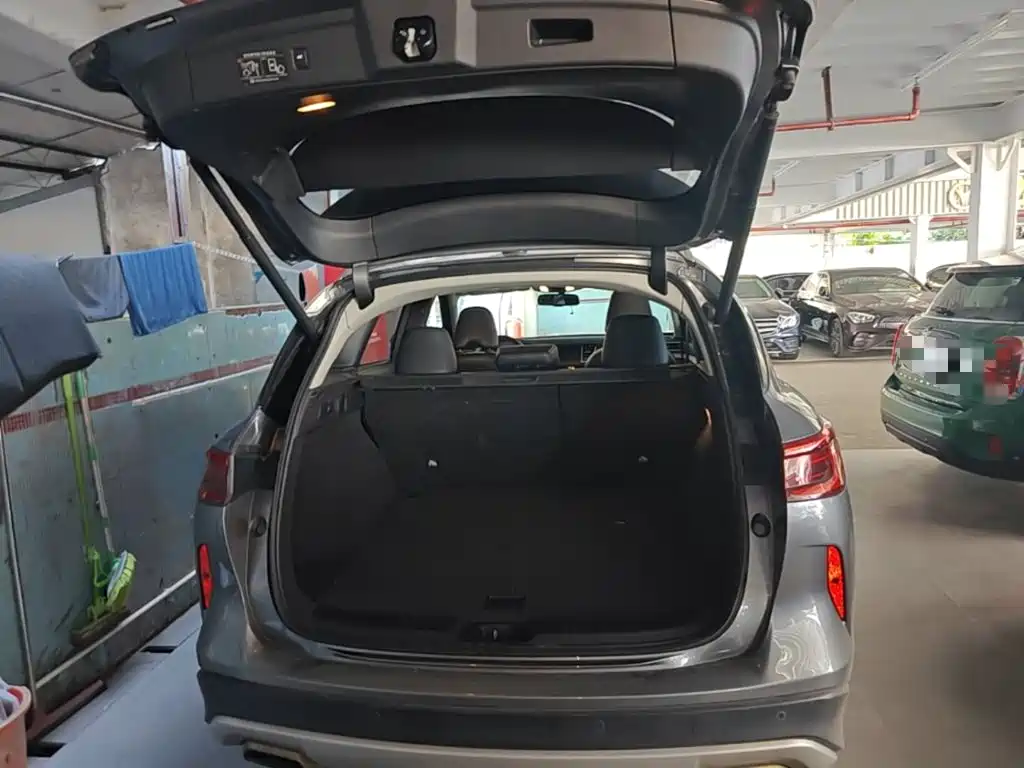 Photo 19 - Infiniti QX50