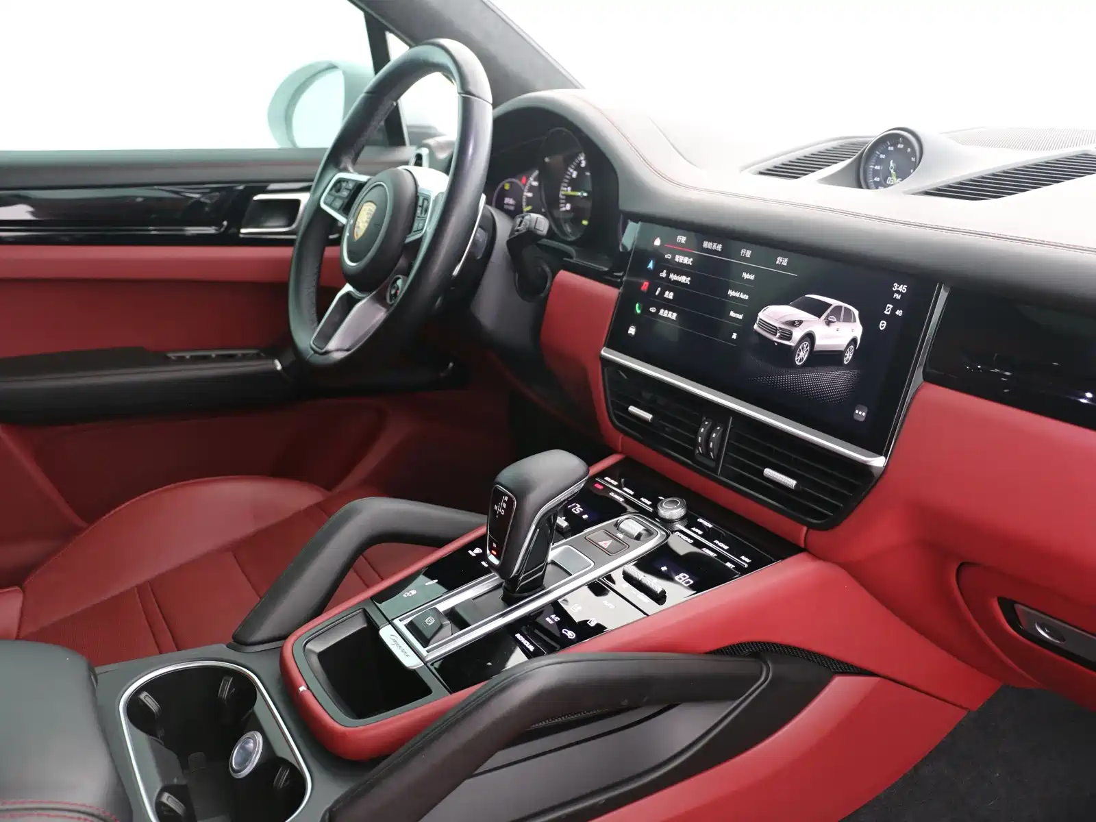 Photo 15 - Porsche Cayenne New Energy