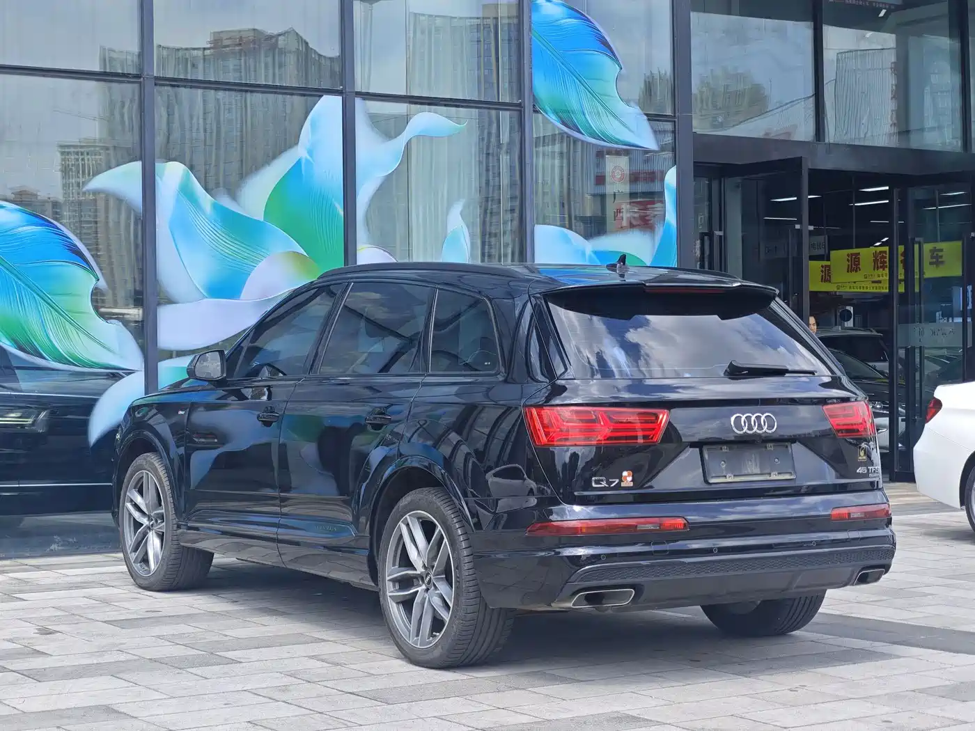 Фото 7 - Audi Q7