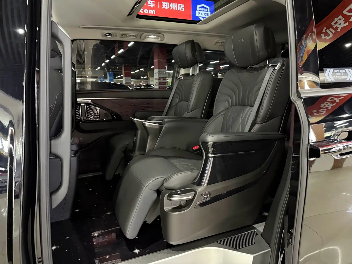 GAC Trumpchi Trumpchi M8 2026 2024 Master Series 400T Premium Edition