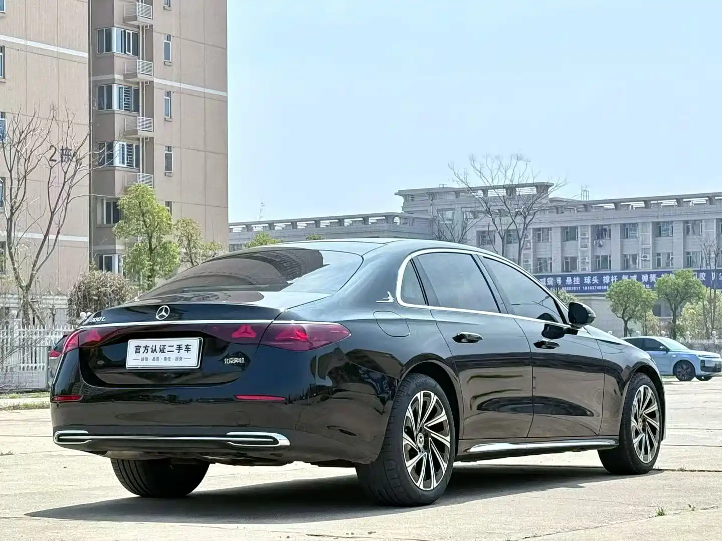 Фото 9 - Mercedes-Benz E-Class