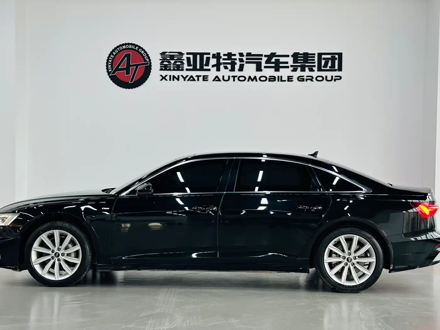 Audi A6L 2023 Facelift 45 TFSI Premium Dynamic фото 4