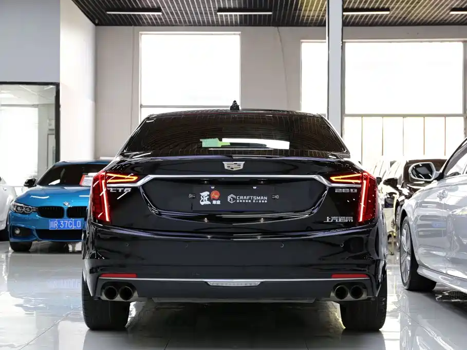 Фото 25 - Cadillac CT6