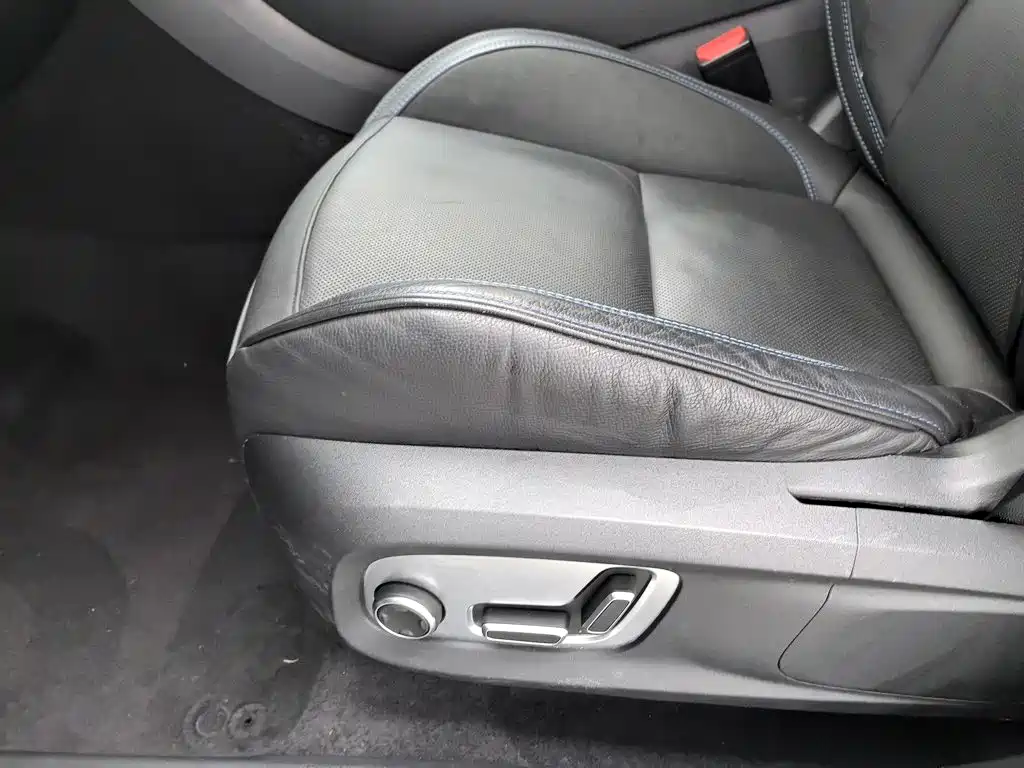 Lynk & Co 01 EM-P 2018 2018 1.5T PHEV Jin Pro China V