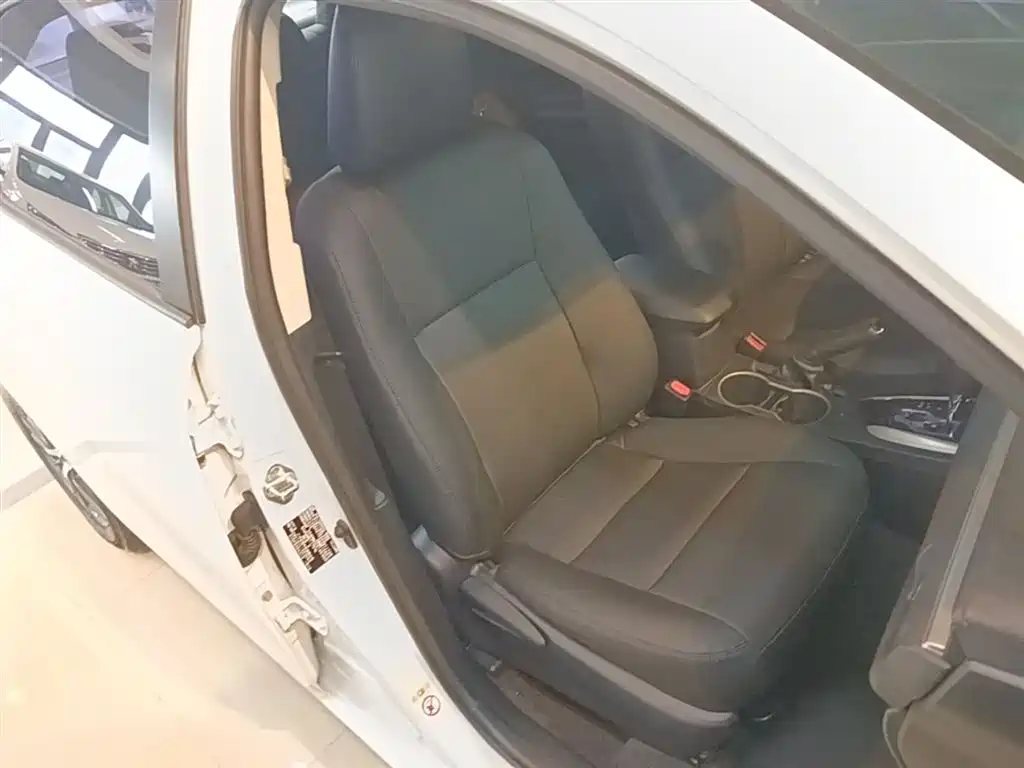 Toyota Levin 2014 1.6G CVT Elite Edition фото 25