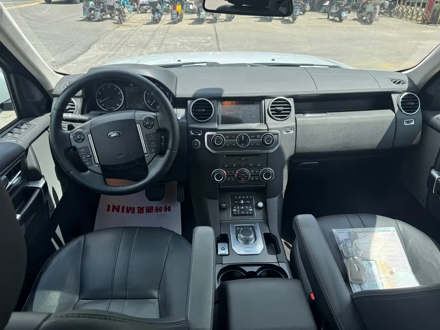 Фото 8 - Land Rover Discovery