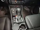 Photo 14 - Jeep Grand Commander