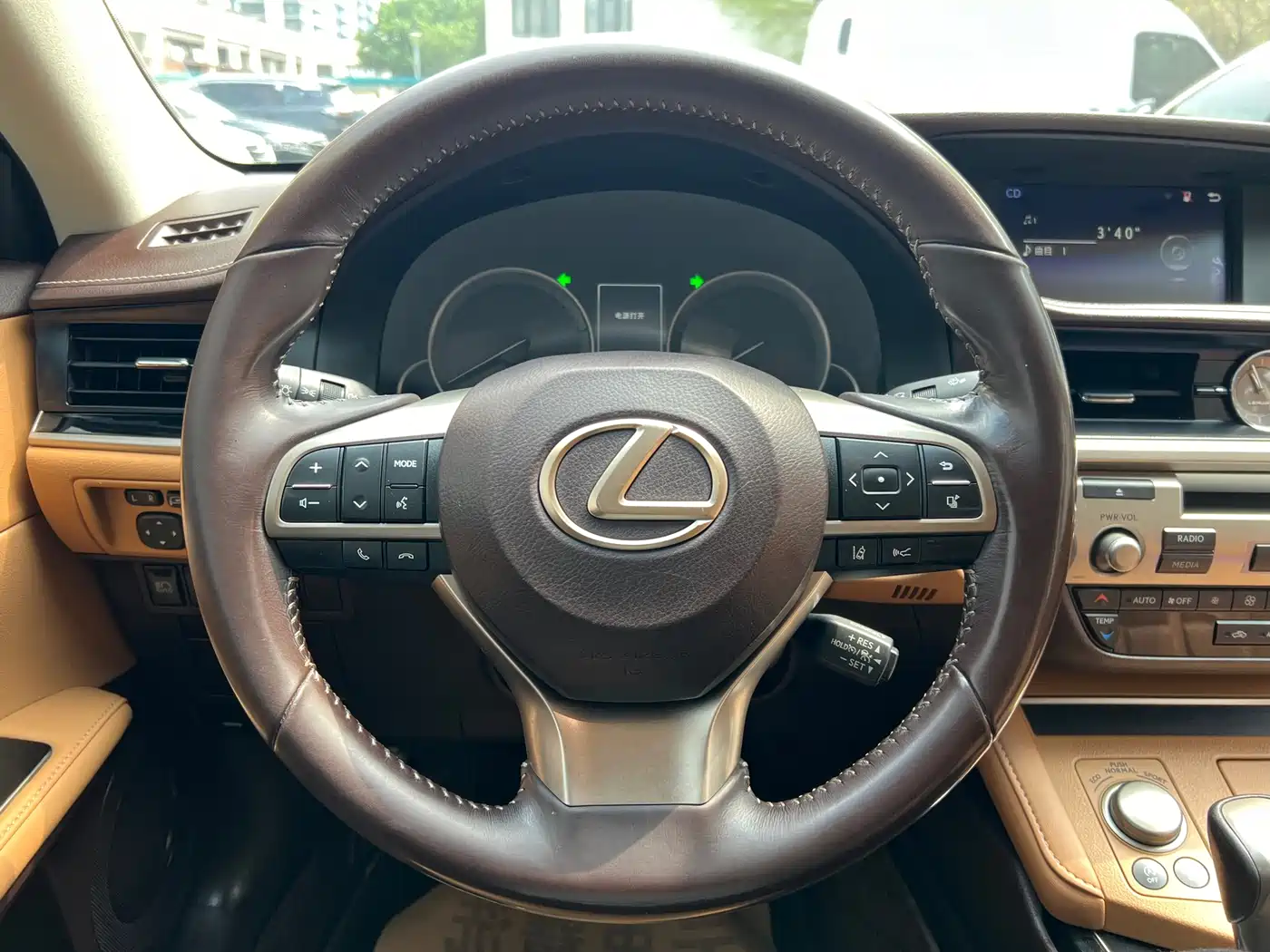 Lexus ES 2015 200 Comfort Edition фото 14