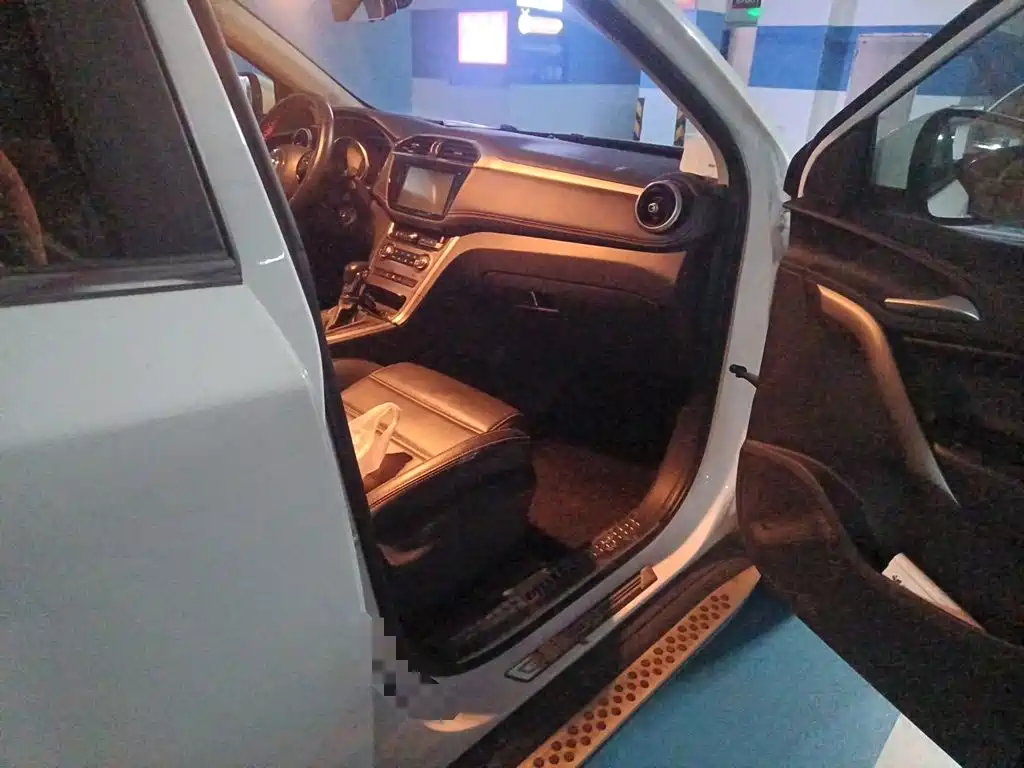 MG Roewe RX5 2017 2017 20T Automatic Luxury Edition