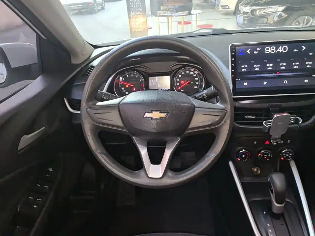 Photo 11 - Chevrolet Cavalier