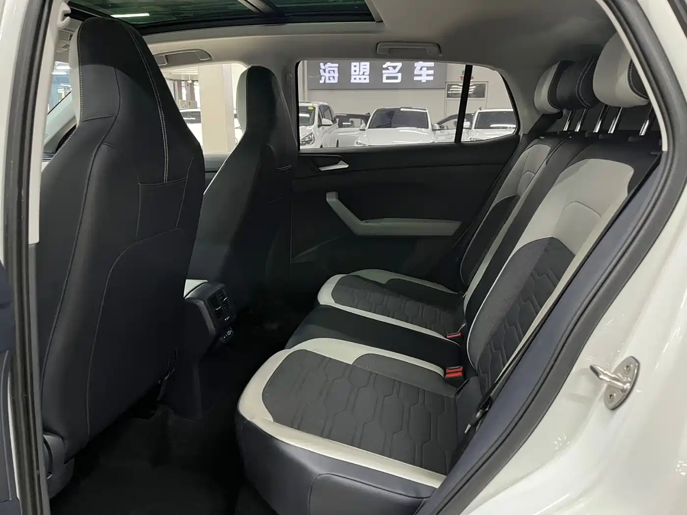 Volkswagen Tharu 2025 New Edge 1.5L Aspiration Edition фото 8
