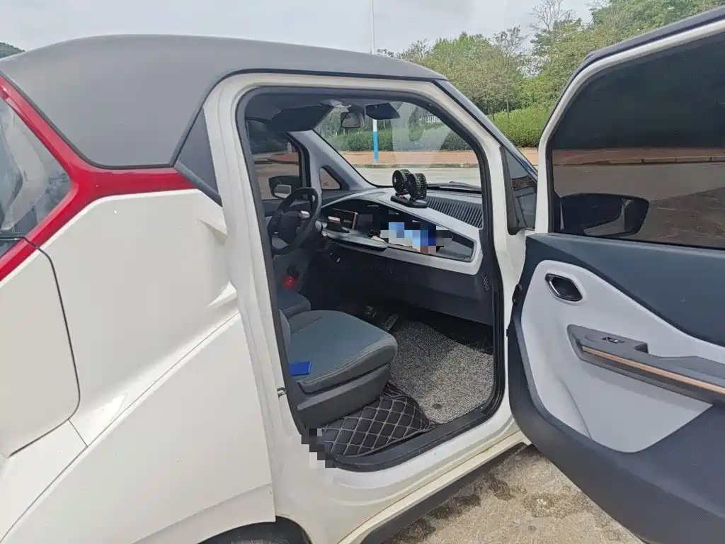 Baojun E200 2020 2020 305KM Smart Edition