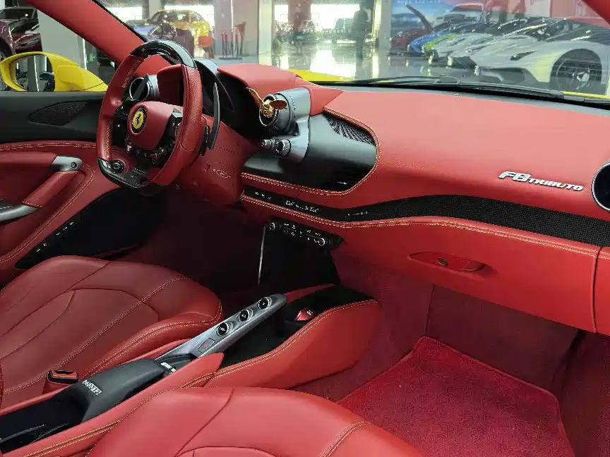 Ferrari F8 2021 2019 Tributo 3.9T V8