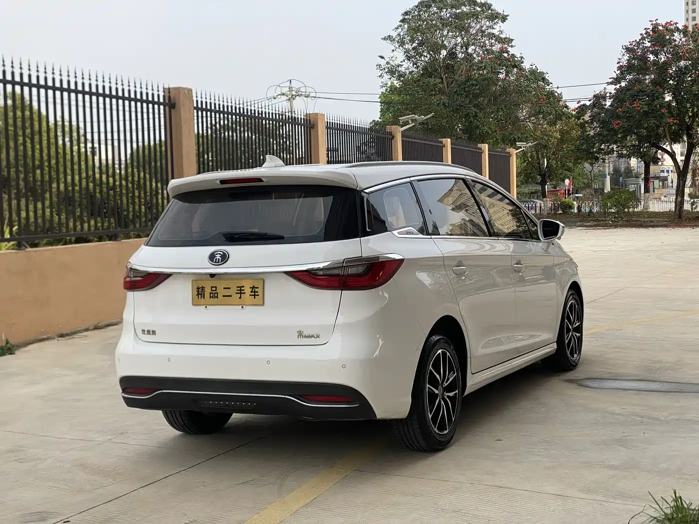 BYD Song MAX 2018 2017 1.5T Auto Smart Elite 7-Seater