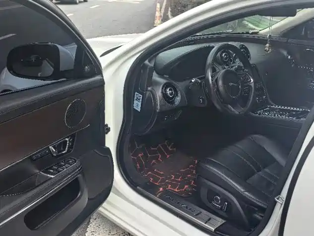 Jaguar XJ 2017 2016 XJL 3.0 SC 2WD Elegance Business Edition