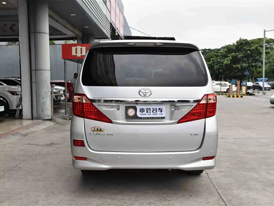 Toyota Alphard 2012 3.5L Luxury Edition фото 16