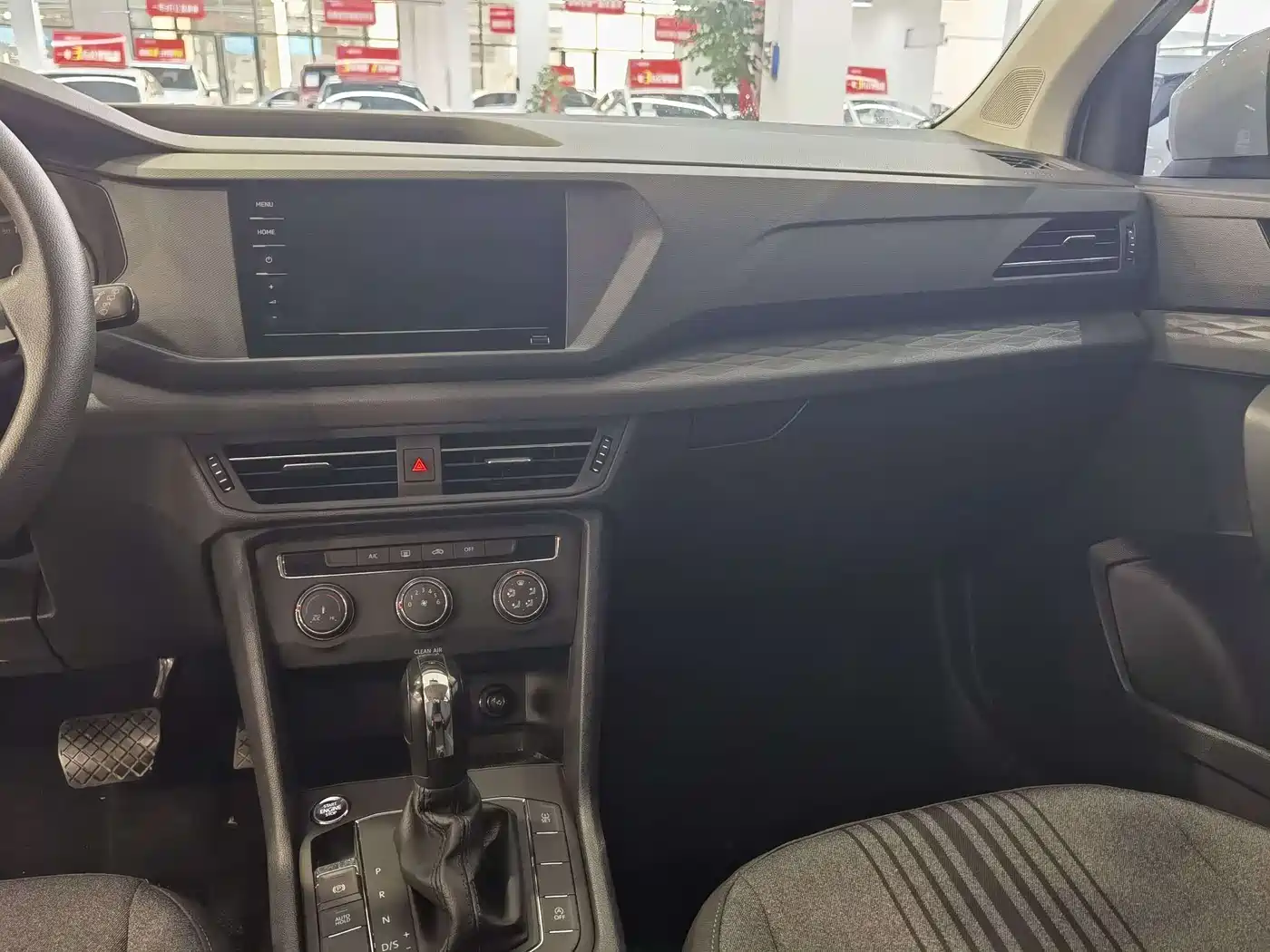 Volkswagen Tharu 2021 Model 280TSI 2WD Trend Edition фото 10