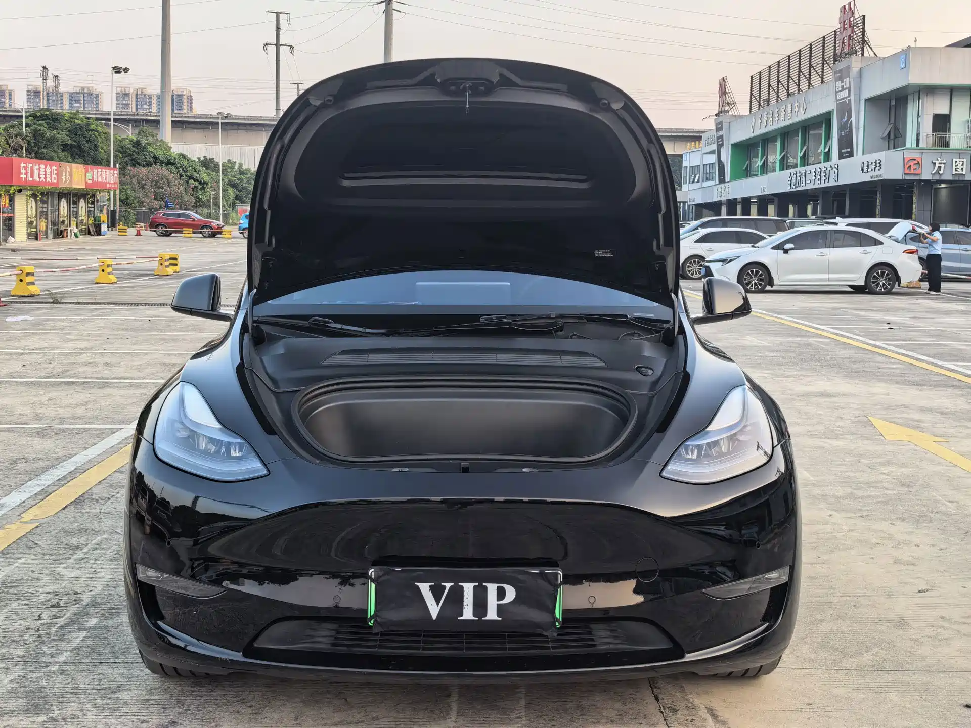 Фото 16 - Tesla Model Y