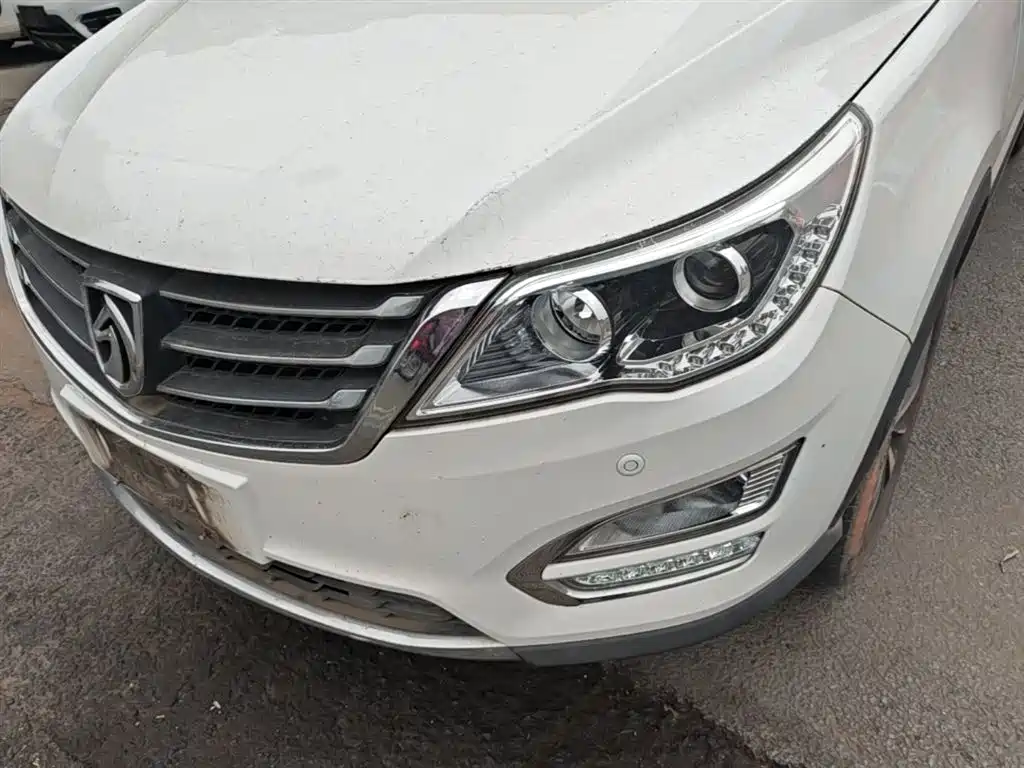 Baojun 560 2017 2016 1.8L Manual Luxury