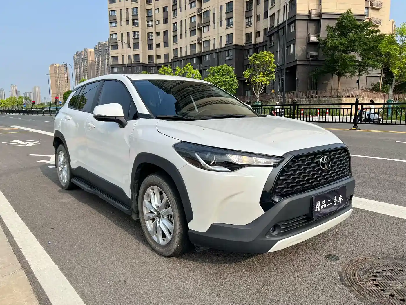 Photo 3 - Toyota Corolla Cross