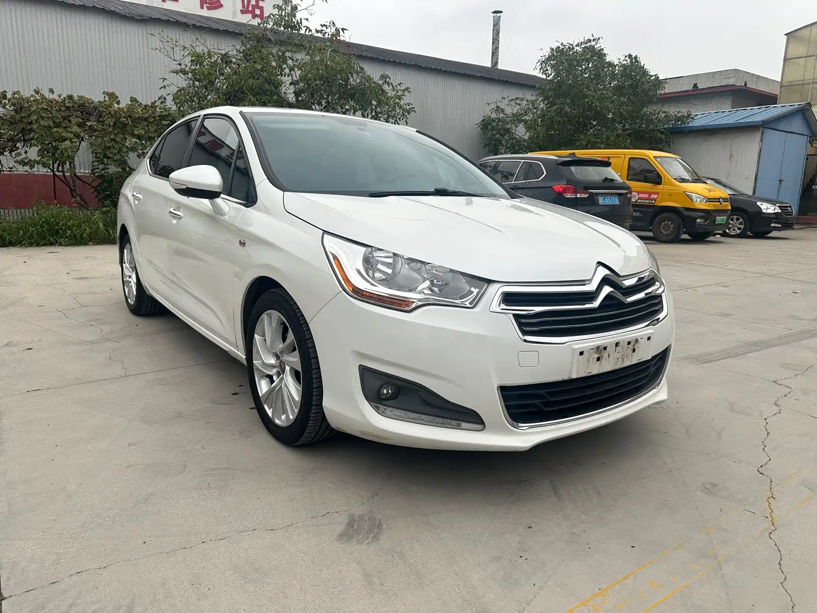 صورة 2 - Citroën C4L