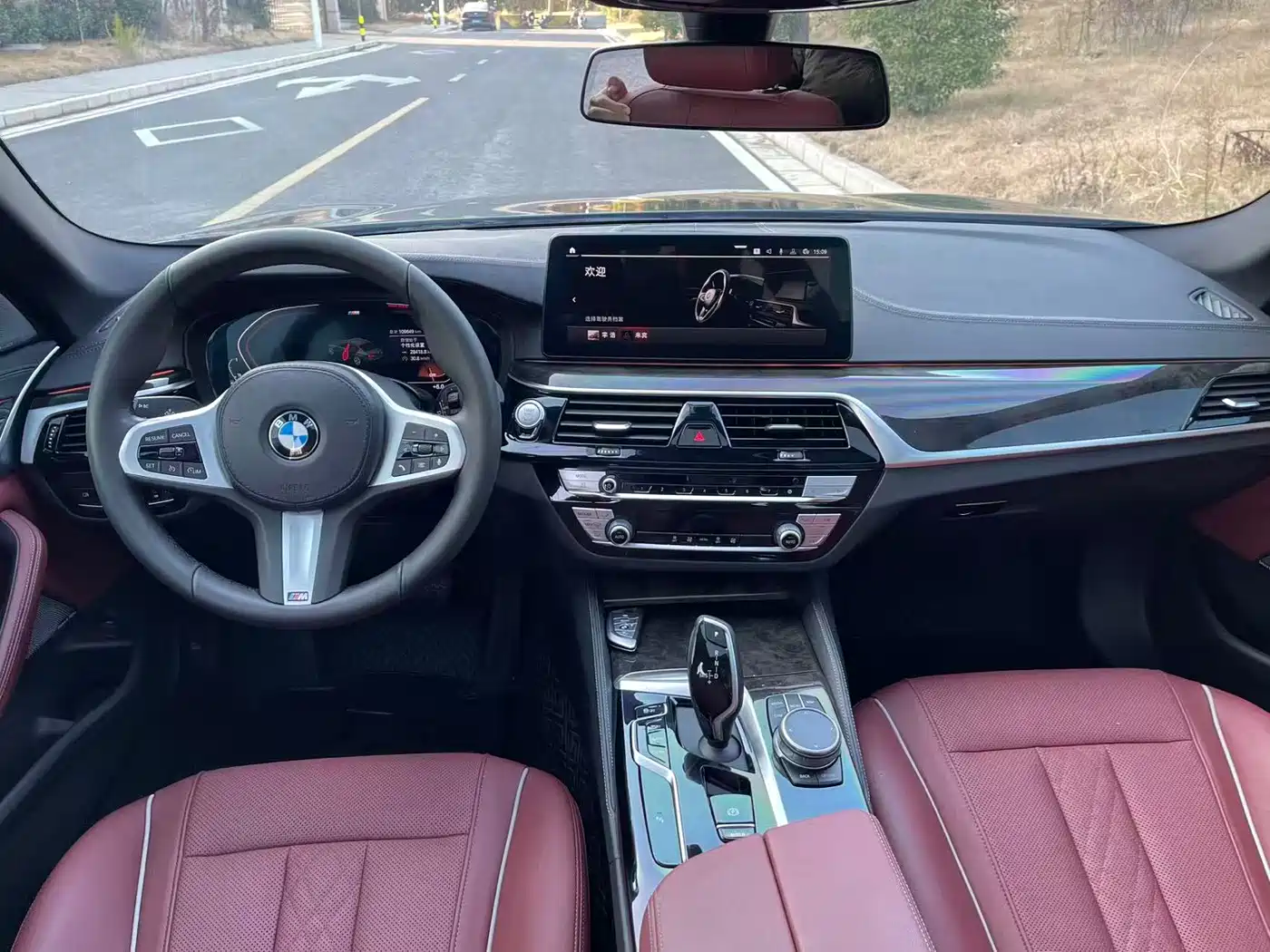 BMW 5 Series 2022 525Li M Sport Package фото 11