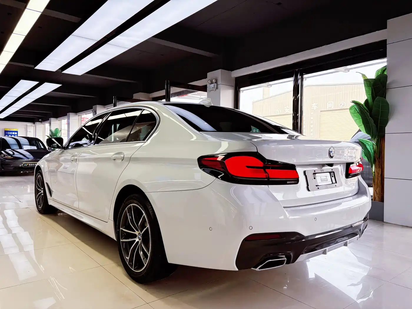 BMW 5 Series 2021 Facelift 525Li M Sport Package фото 5