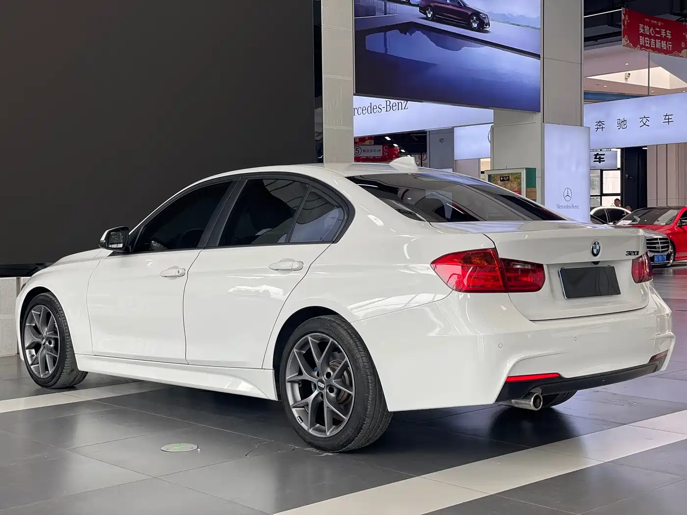 BMW 3 Series 2013 320i Fashion фото 6