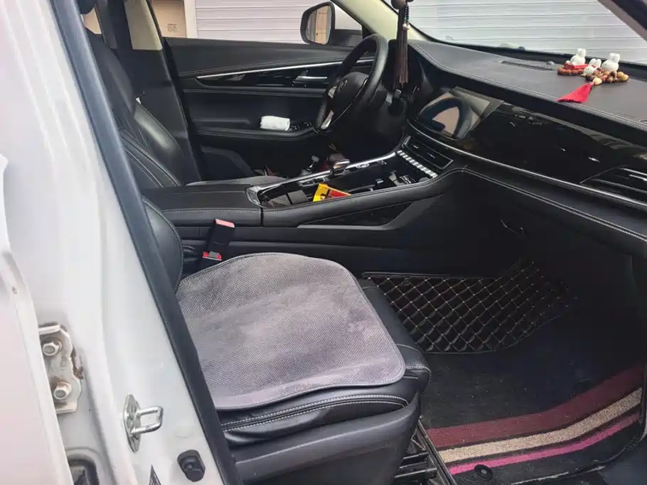 Changan CS85 2019 2019 2.0T Automatic Premium Edition China V
