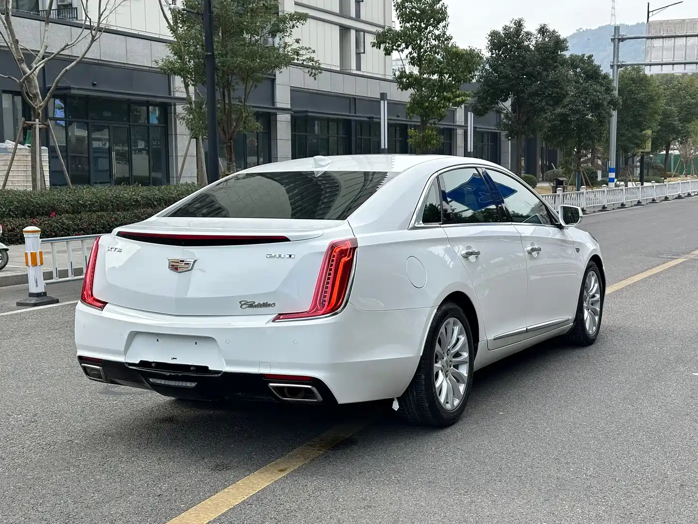 Cadillac XTS 2018 28T Technology фото 7