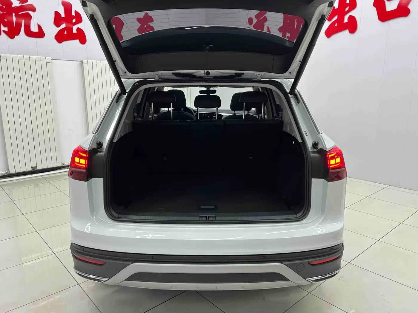 Volkswagen Tayron 2022 280TSI 2WD Luxury Smart Connect Edition фото 18
