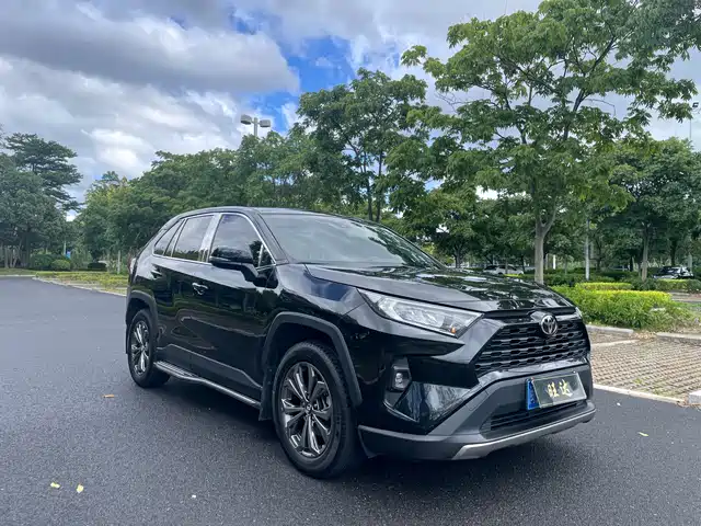 Toyota RAV4 Rongfang 2023 2.0L CVT 2WD Fashion Edition — фото 2