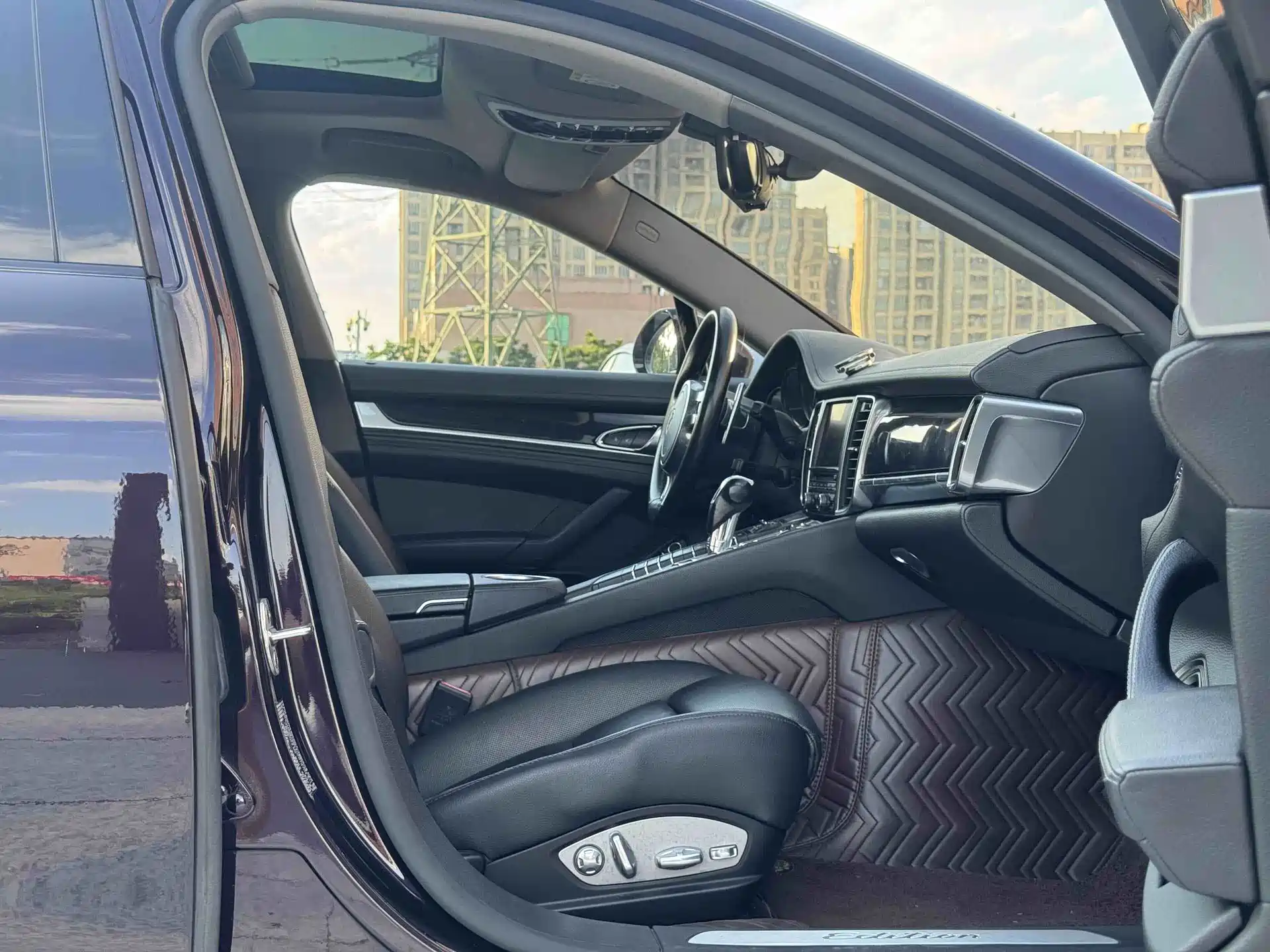 Фото 12 - Porsche Panamera
