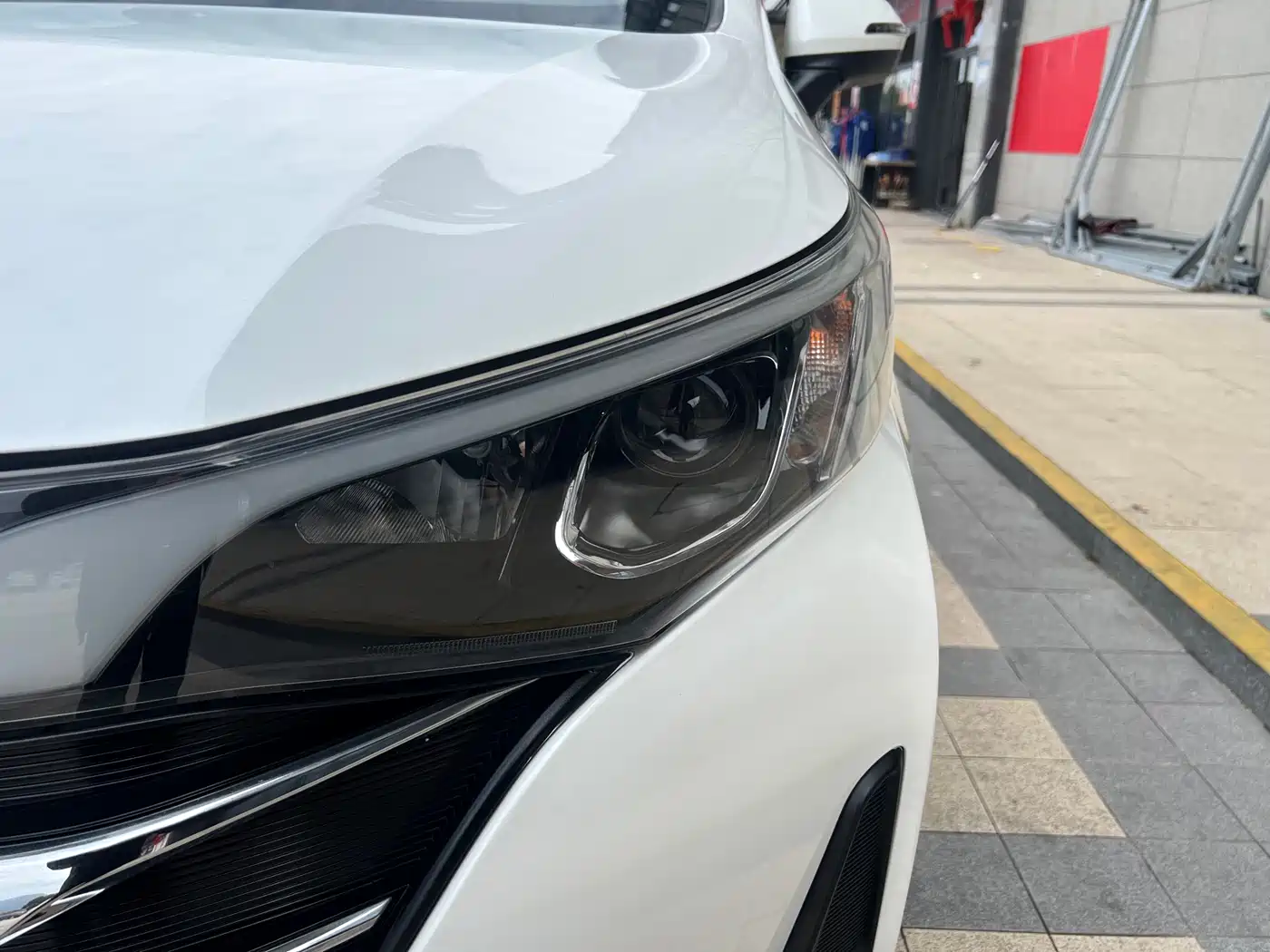 GAC Trumpchi Trumpchi M6 2019 270T DCT Luxury Edition (7-seater) (China VI) фото 4